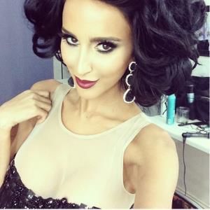 Meet your Posher, Elena